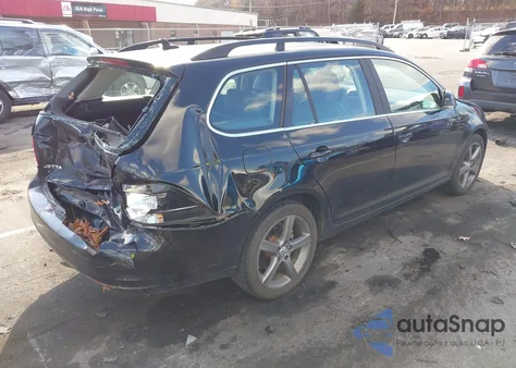 2014 Volkswagen Jetta Sportwagen 2.0L Tdi z USA, uszkodzony, nr VIN 3VWPL7AJ5EM621077